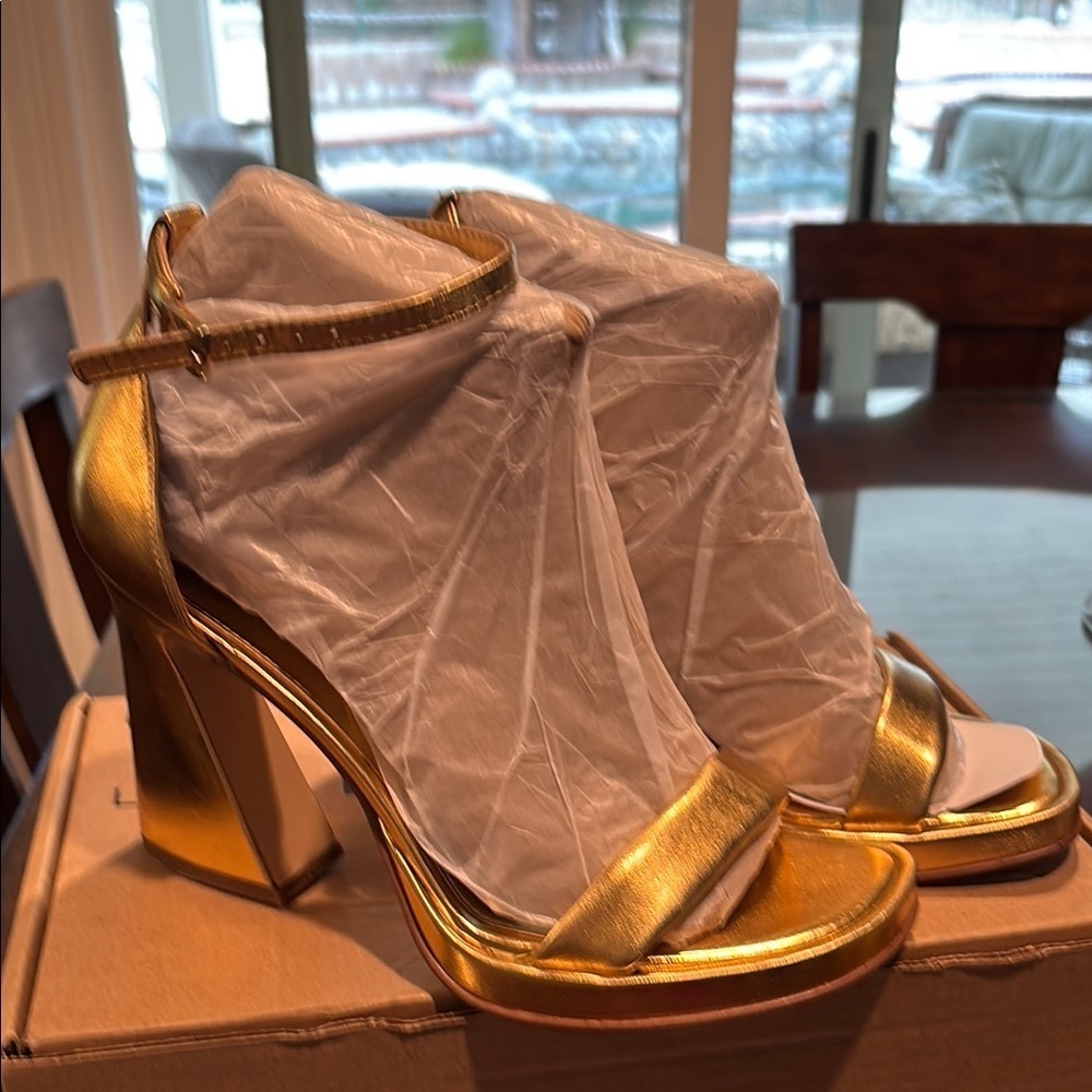 Circus by Sam Edelman Women's Gold Chunky platform Heels size 9.5 - Picture 6 of 13
